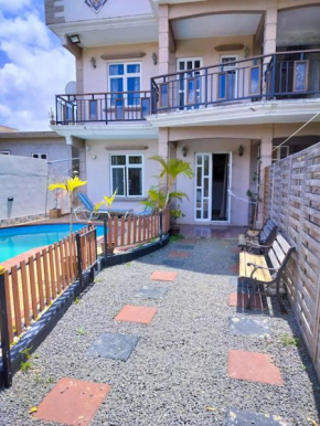 Fina villa, Mont choisy